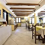 Nicoletta 3* סנטה מריה נברזה
