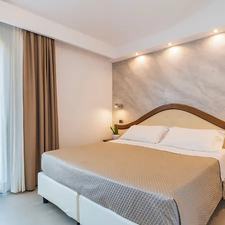 Hotel Nicoletta 3*